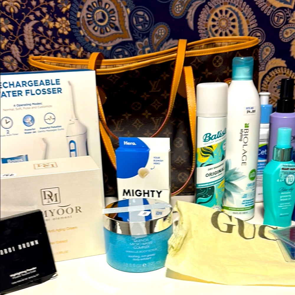 Beauty Beauty Beauty Everywhere ~ Unlisted for live shows - Picture 1 of 5